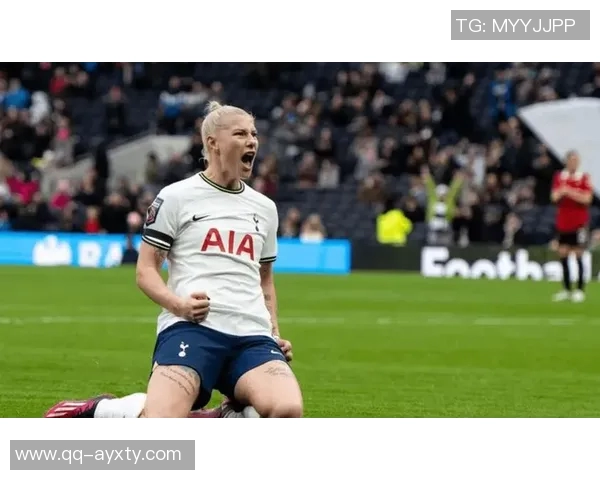 热刺年轻前锋斯卡列特今日参加英格兰队训练展现潜力