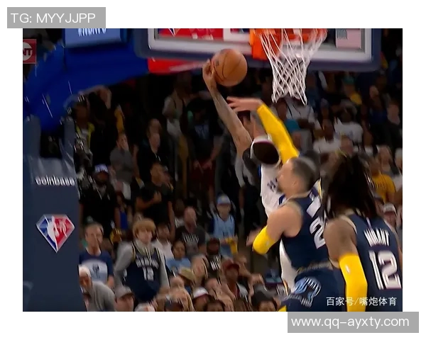 狄龙向记者诉说训练艰辛头部受伤彰显拼搏精神 狄龙向记者诉说训练艰辛头部受伤彰显拼搏精神