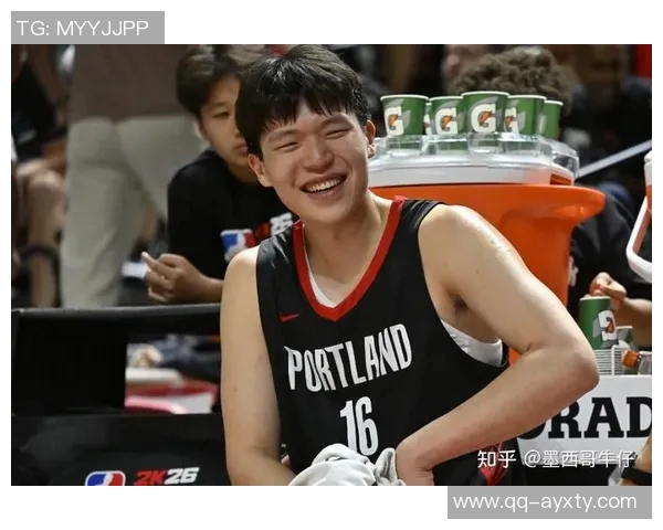 杨瀚森与队友沟通更加顺畅英语理解能力显著提升 杨瀚森与队友沟通更加顺畅英语理解能力显著提升