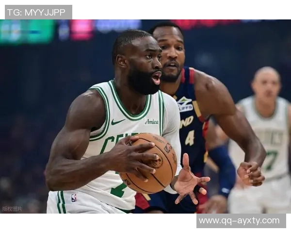 普理查德首发表现不佳半场仅得3分3板4助正负值惨淡19 普理查德首发表现不佳半场仅得3分3板4助正负值惨淡19