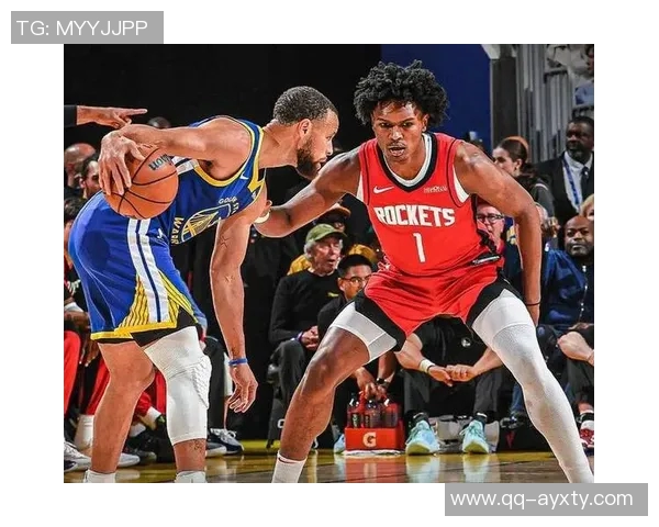 阿门汤普森分享投篮心得:面对防守勇于尝试中投和抛投的训练之路 阿门汤普森分享投篮心得:面对防守勇于尝试中投和抛投的训练之路